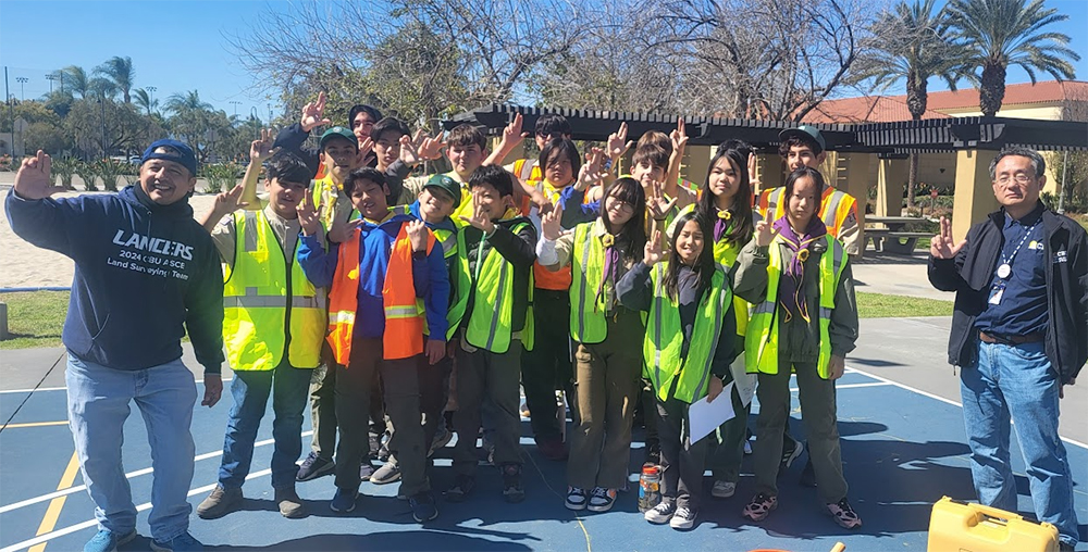 Li with scouts