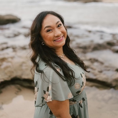 Reba Machado '10