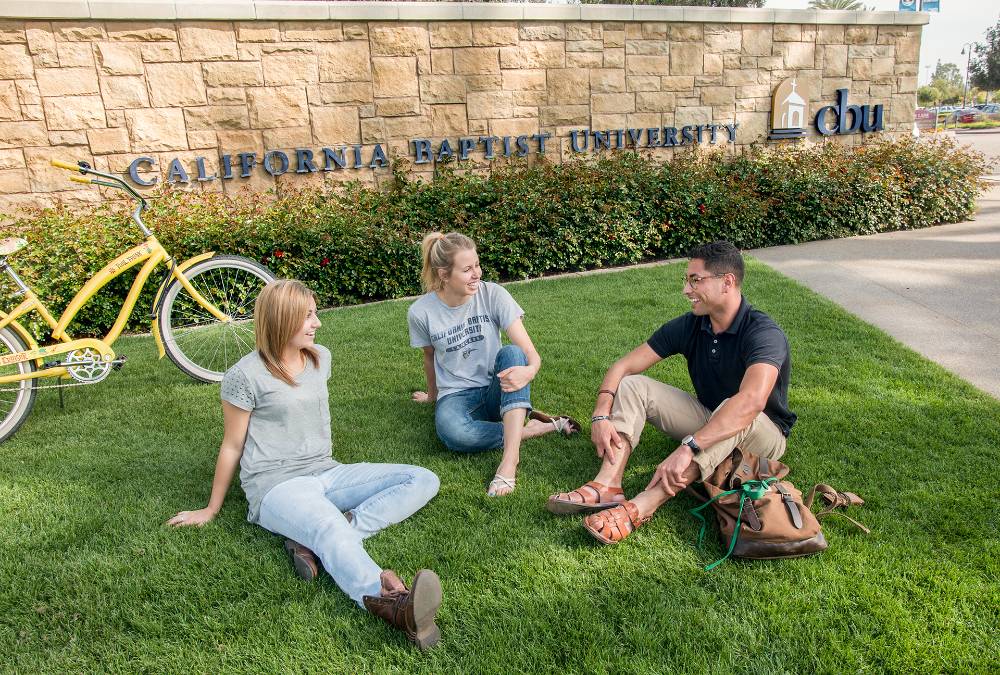 Fall 2016 enrollment at California Baptist University set another                       record with 9,157 students—a 7.2 percent increase above the fall enrollment                       figure the previous year, President Ronald L. Ellis announced today.