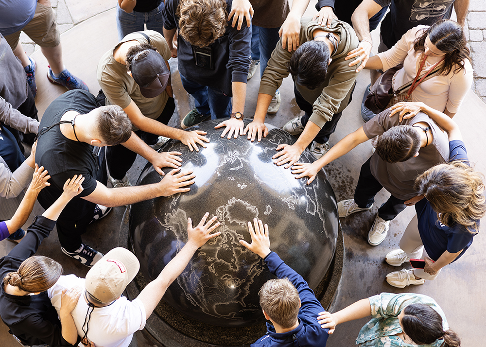 people praying