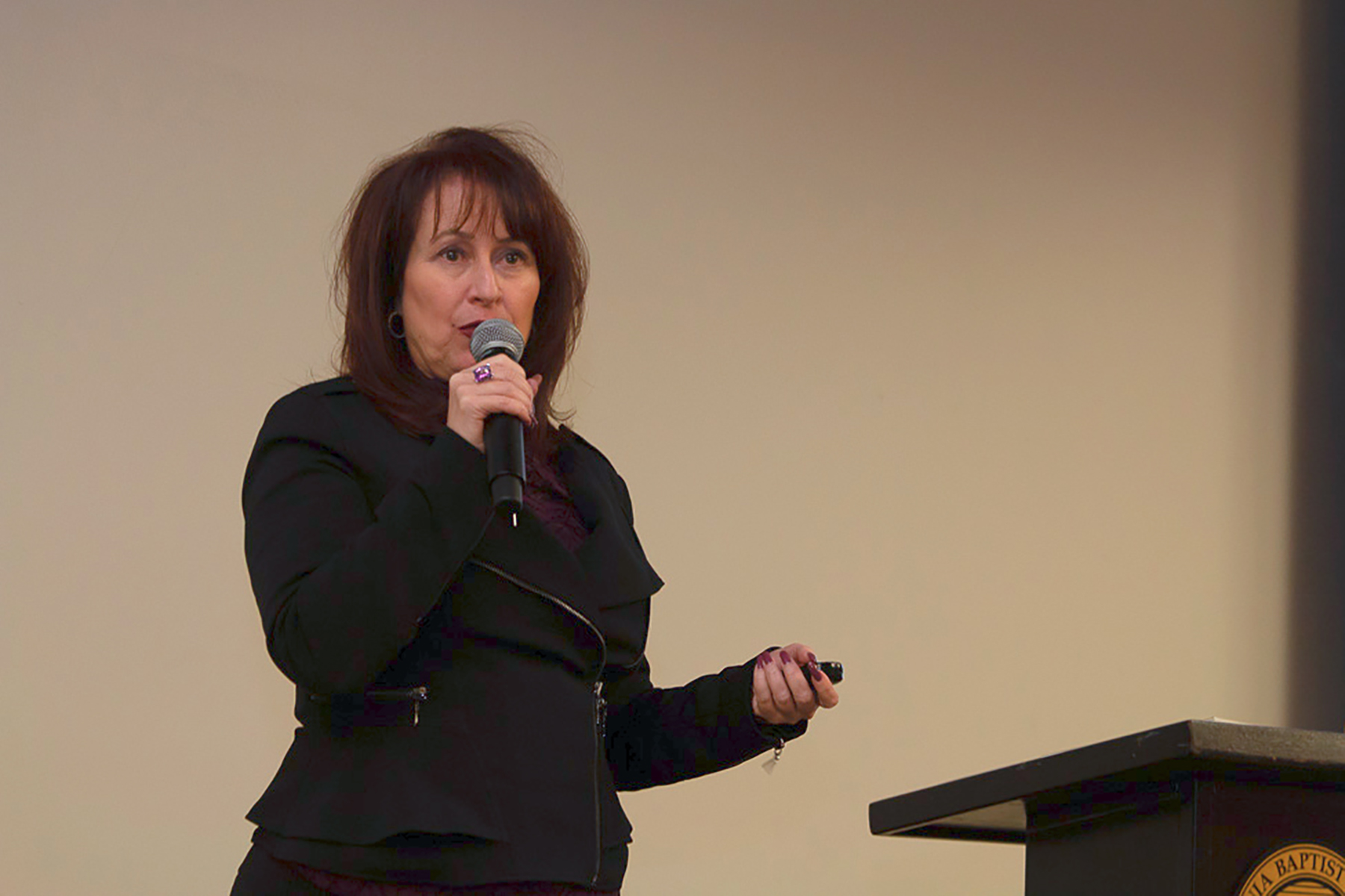 Dr. Heather Williams
