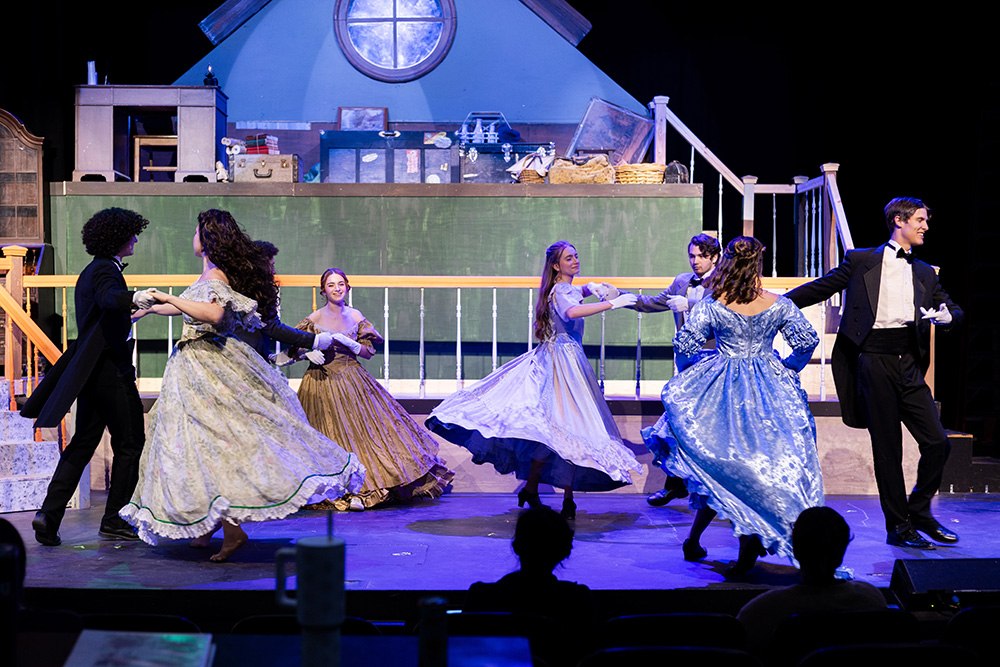 actors dancing on stage