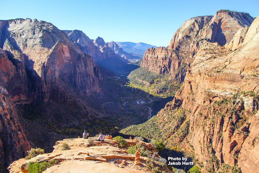 CBU students enjoy Zion’s peaks and canyons on Outdoor Adventures trip