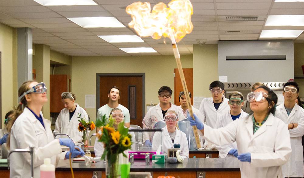 CBU hosts community event for National Chemistry Week 