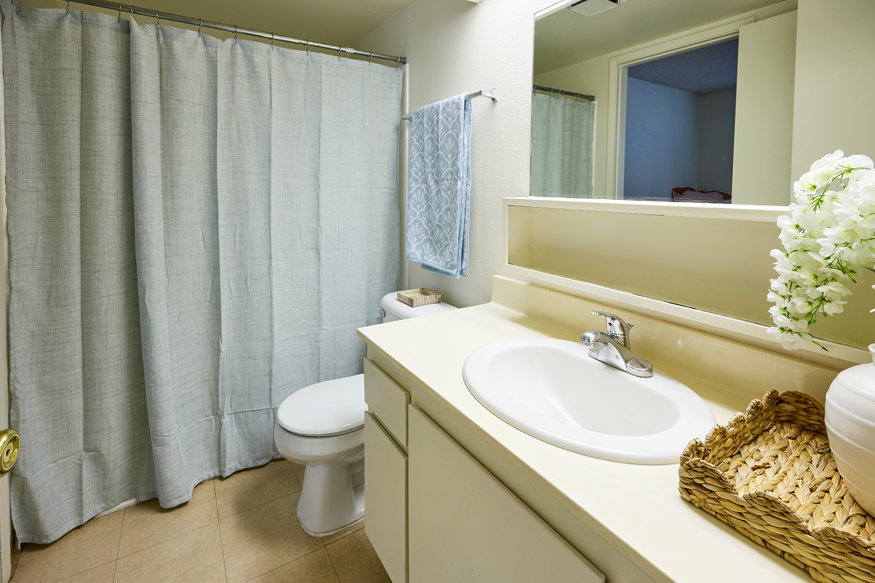 The Colony Bathroom